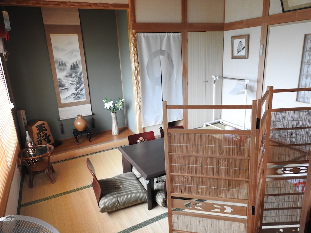 ASAHIKAWA BIG HOUSE 10 PEOPLE 旭川