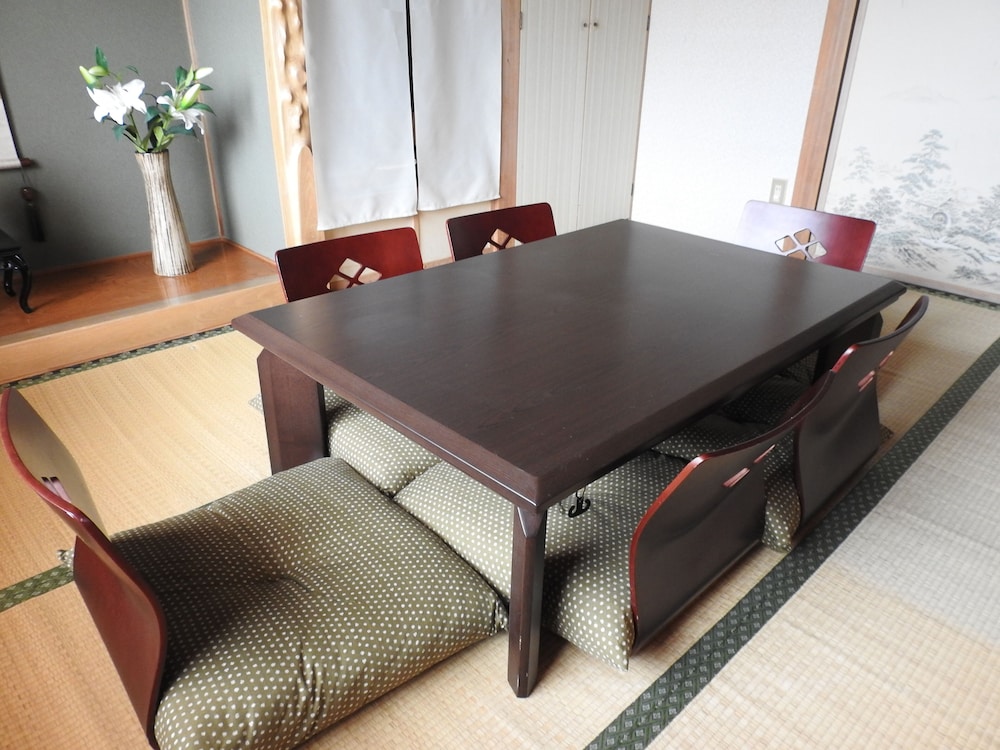 ASAHIKAWA BIG HOUSE 10 PEOPLE 旭川