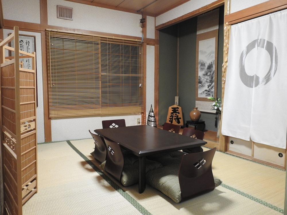 ASAHIKAWA BIG HOUSE 10 PEOPLE 旭川