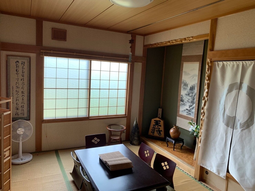 ASAHIKAWA BIG HOUSE 10 PEOPLE 旭川