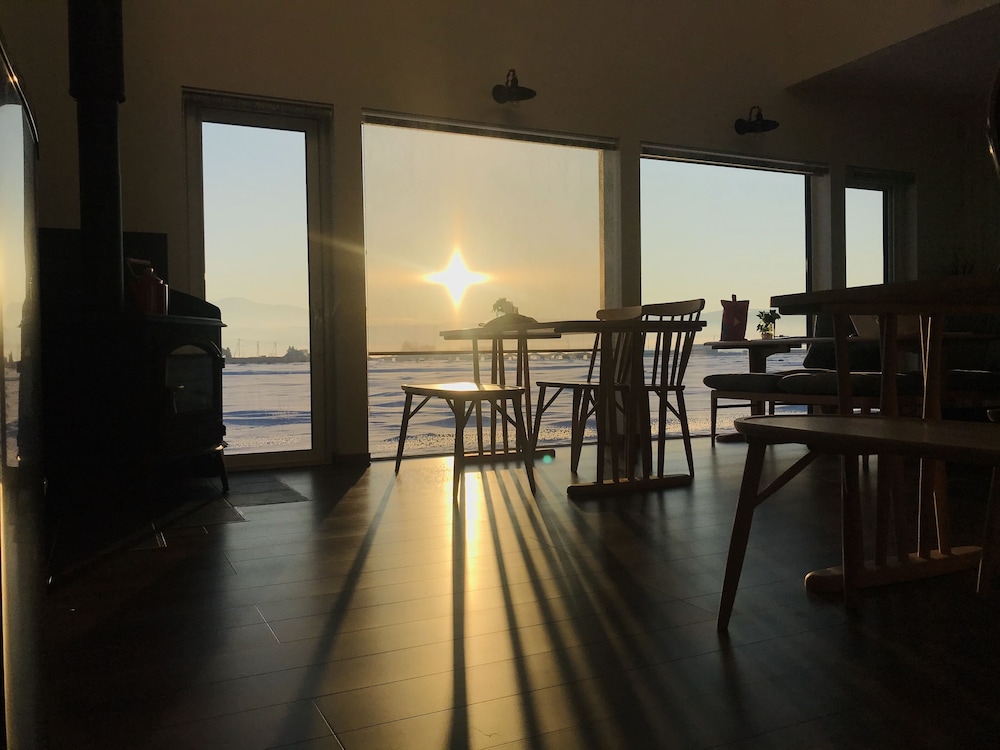 B&B PLUS + SHOOTING STAR 旭川