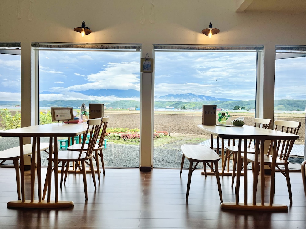 B&B PLUS + SHOOTING STAR 旭川