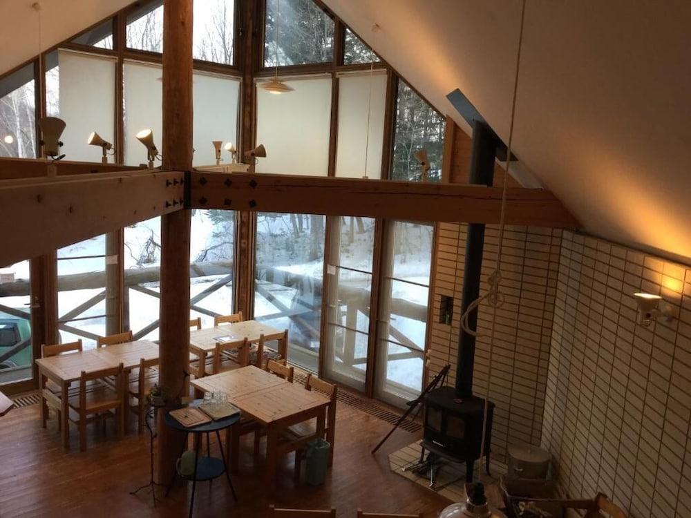 ペンション グスベリー 旭川