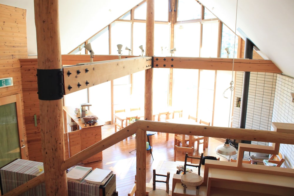 ペンション グスベリー 旭川