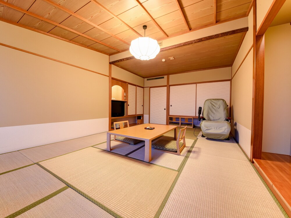 HANA REBUN 旭川