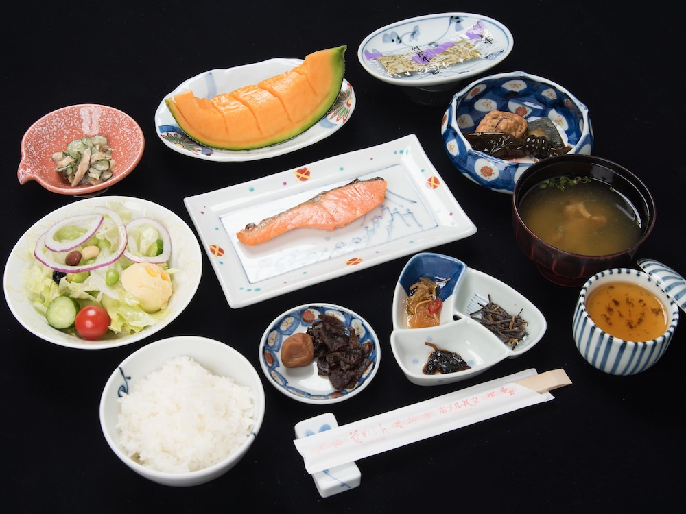 HANA REBUN 旭川