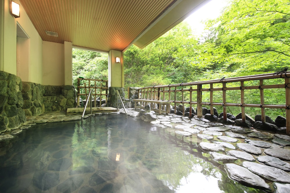 つなぎ温泉　四季亭 盛岡