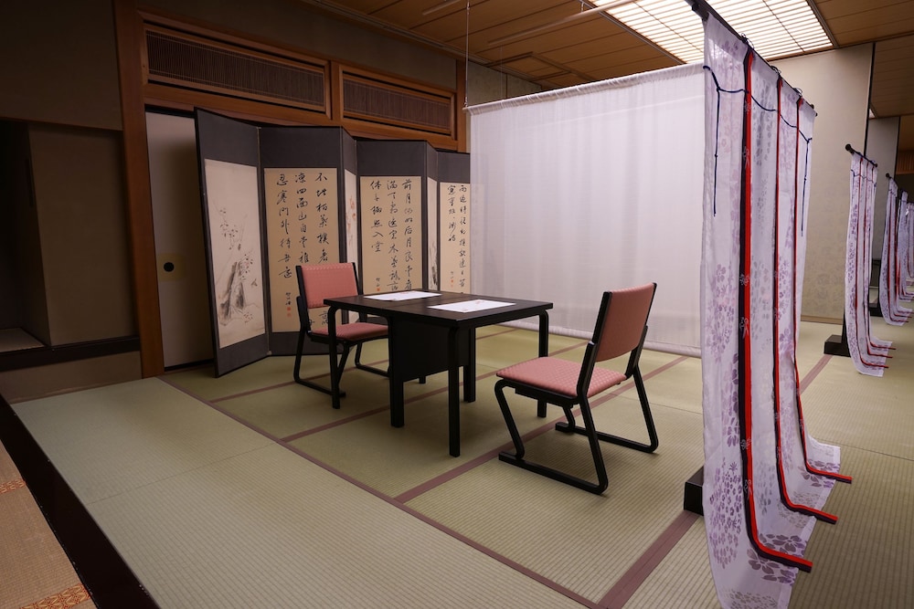 つなぎ温泉　四季亭 盛岡
