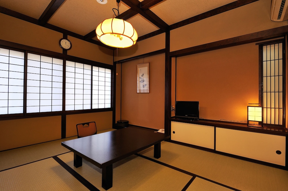 湯宿 和泉屋善兵衛 松本・軽井沢