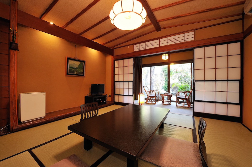 湯宿 和泉屋善兵衛 松本・軽井沢