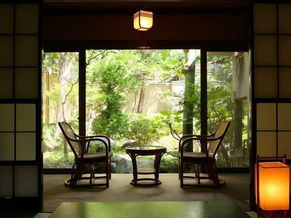 湯宿 和泉屋善兵衛 松本・軽井沢