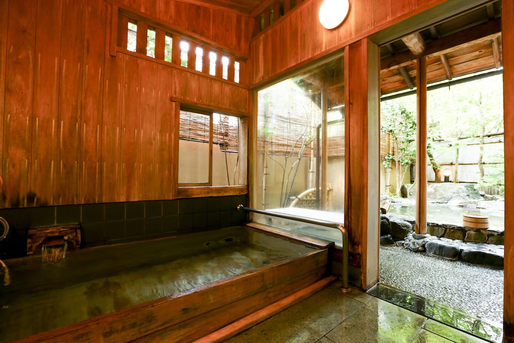 湯宿 和泉屋善兵衛 松本・軽井沢