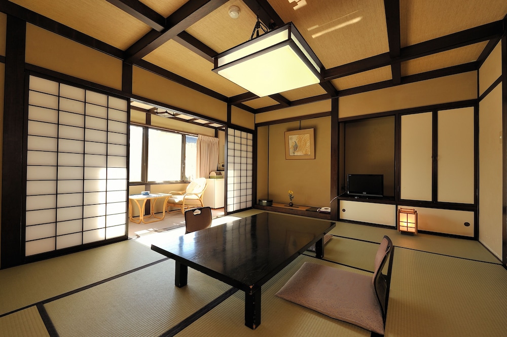 湯宿 和泉屋善兵衛 松本・軽井沢