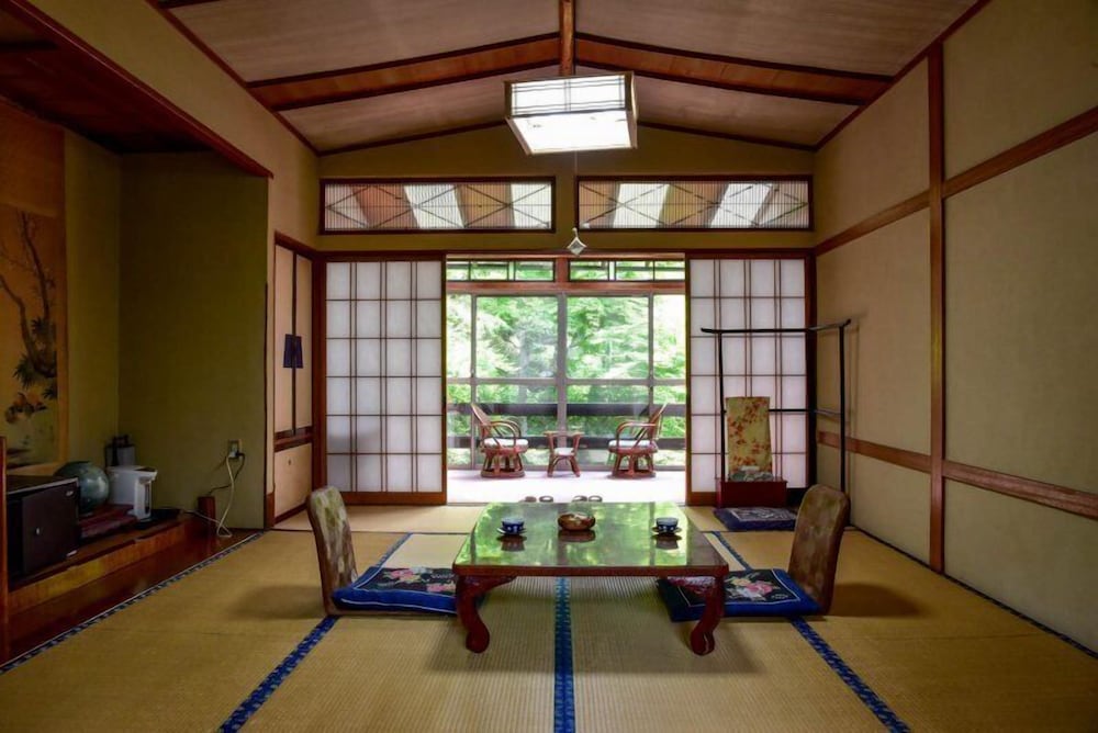 緑屋吉右衛門 松本・軽井沢