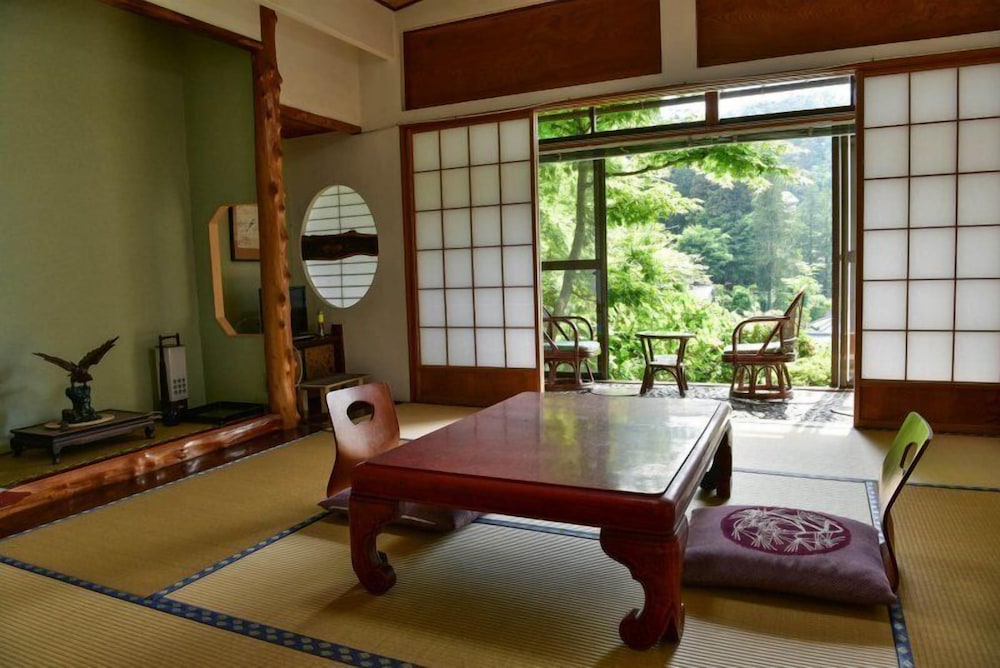 緑屋吉右衛門 松本・軽井沢