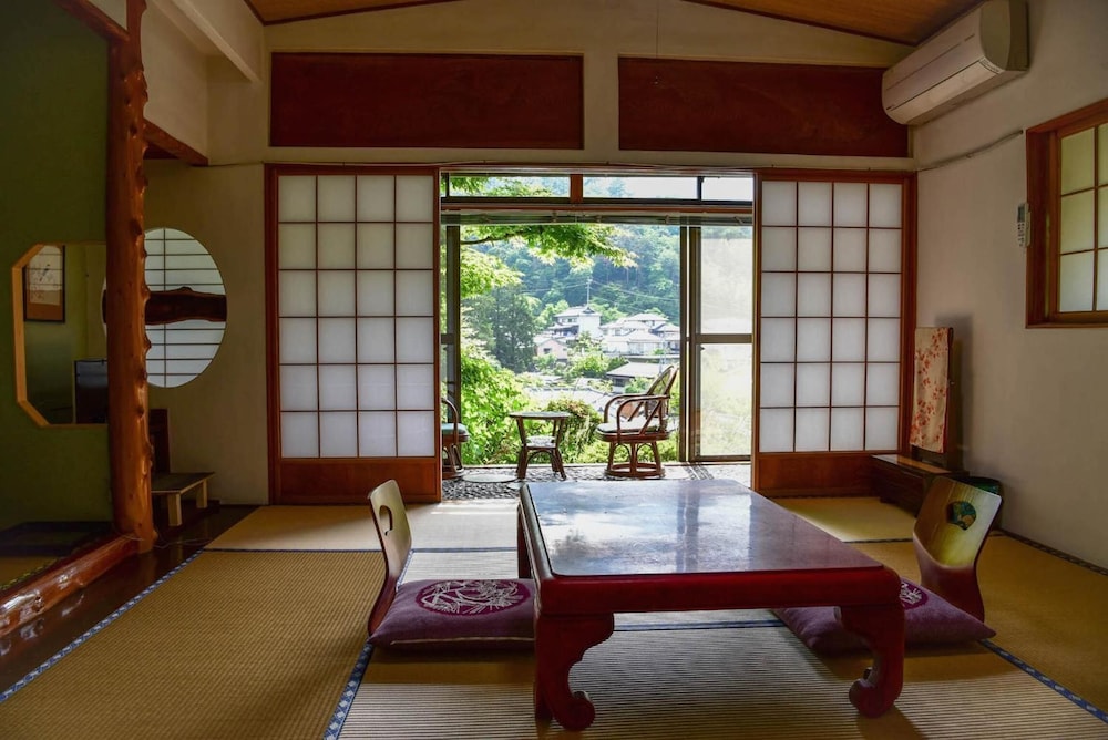 緑屋吉右衛門 松本・軽井沢