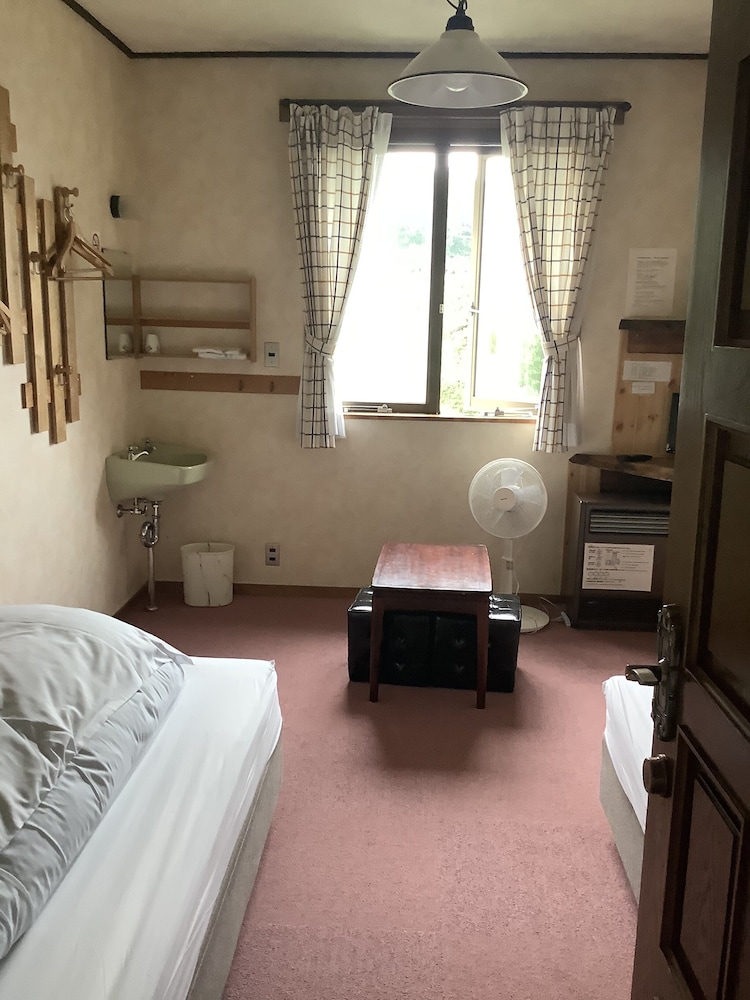 ペンションタネンホッフ 松本・軽井沢