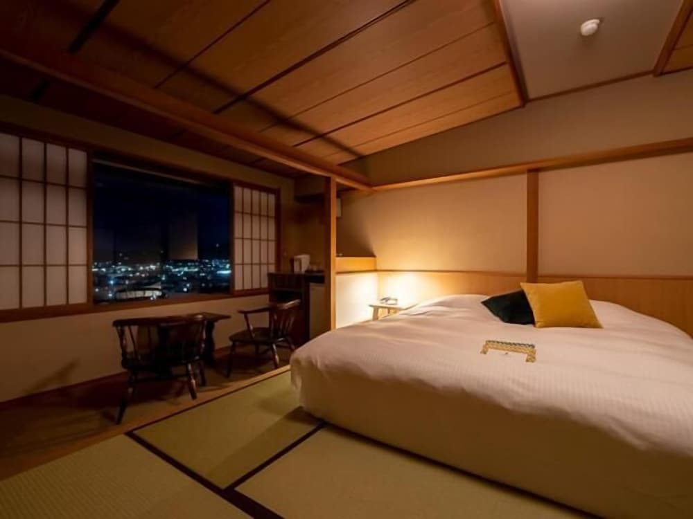 ONSEN HOTEL OMOTO 松本・軽井沢