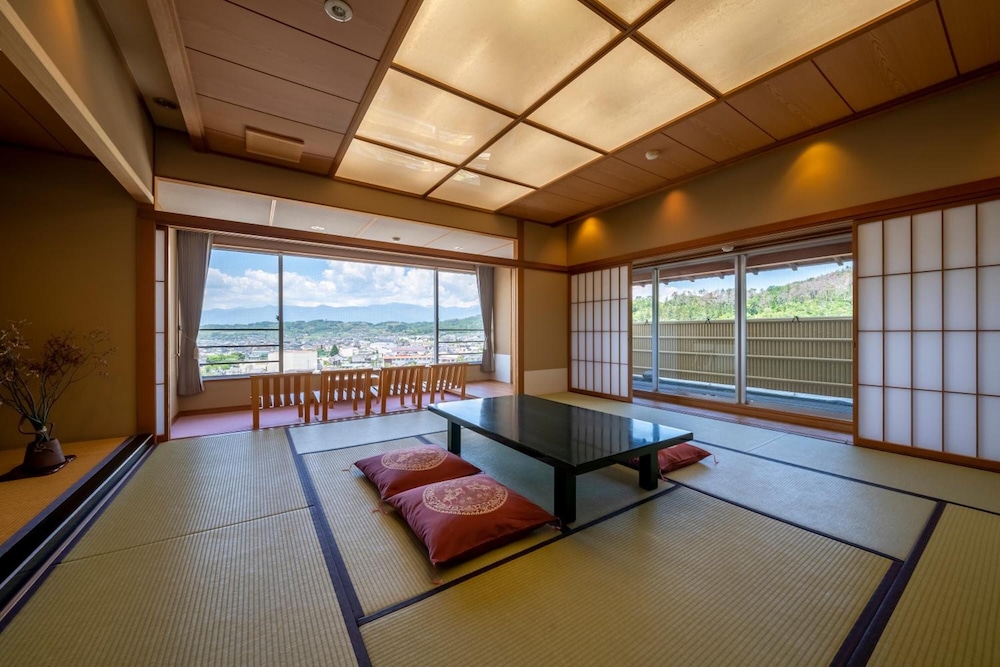 ONSEN HOTEL OMOTO 松本・軽井沢