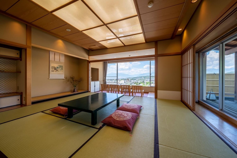 ONSEN HOTEL OMOTO 松本・軽井沢