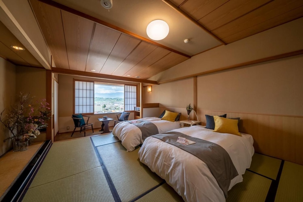 ONSEN HOTEL OMOTO 松本・軽井沢