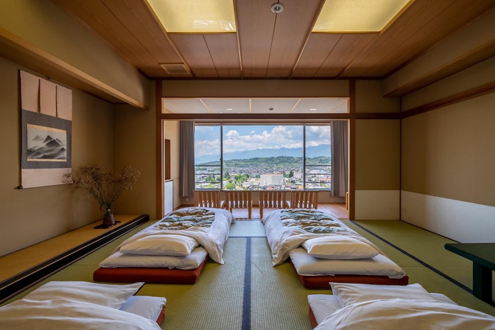 ONSEN HOTEL OMOTO 松本・軽井沢