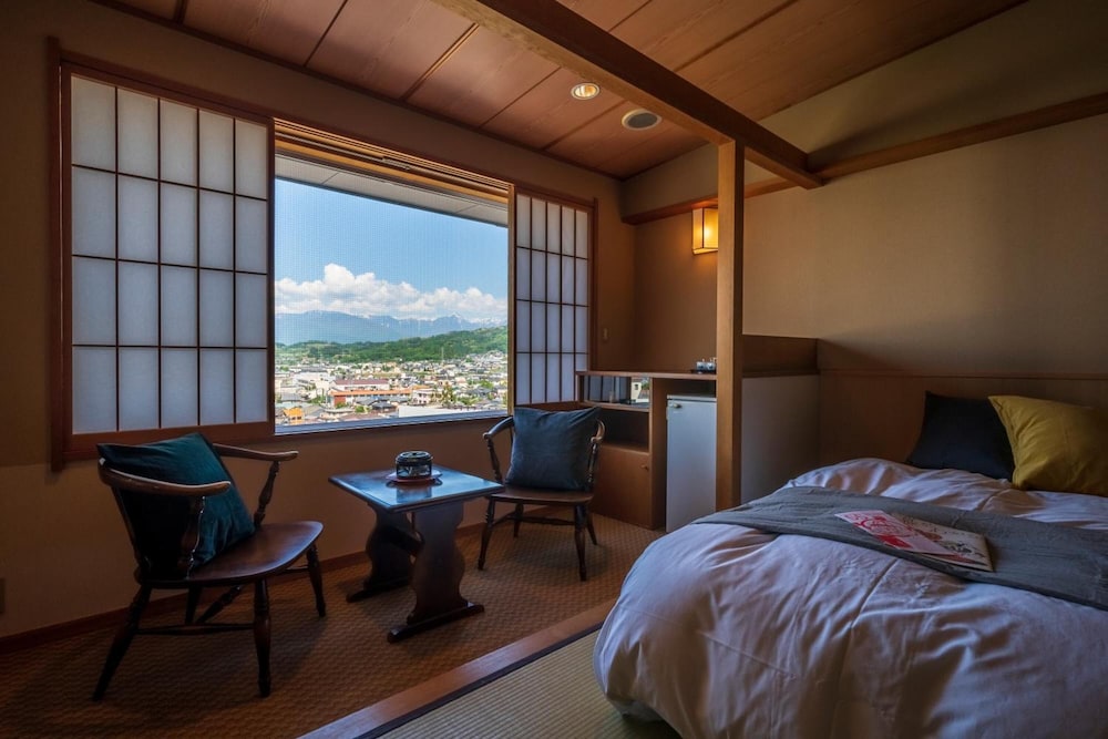 ONSEN HOTEL OMOTO 松本・軽井沢