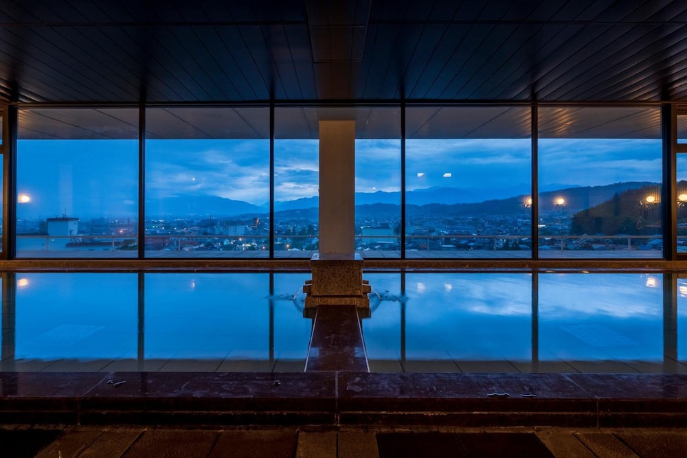 ONSEN HOTEL OMOTO 松本・軽井沢