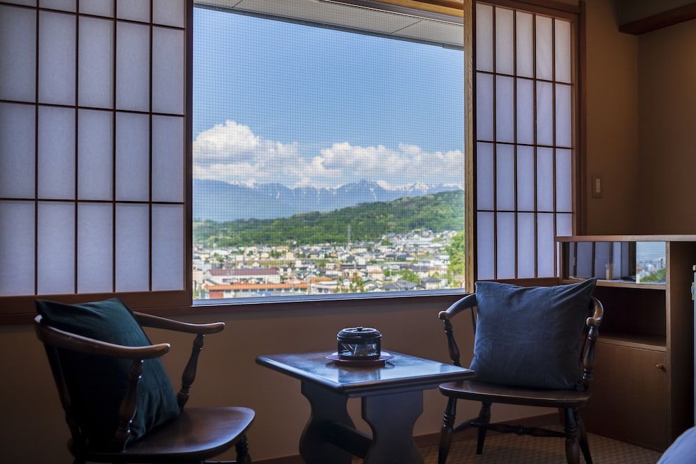 ONSEN HOTEL OMOTO 松本・軽井沢