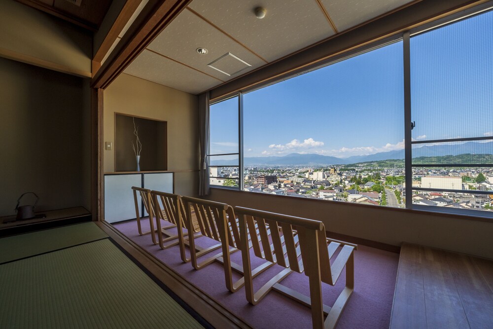 ONSEN HOTEL OMOTO 松本・軽井沢