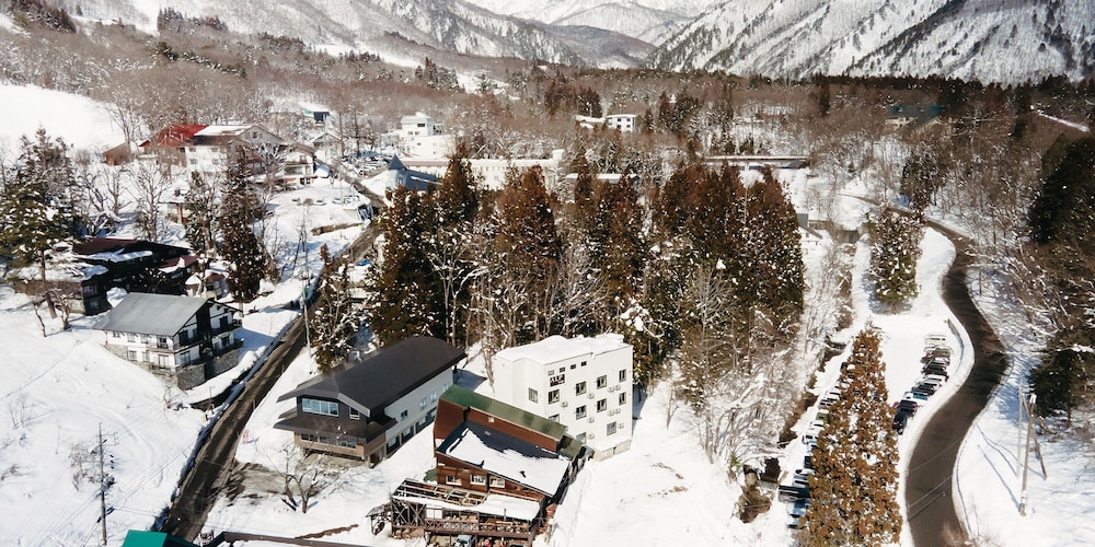 アルプ ロッジ 松本・軽井沢