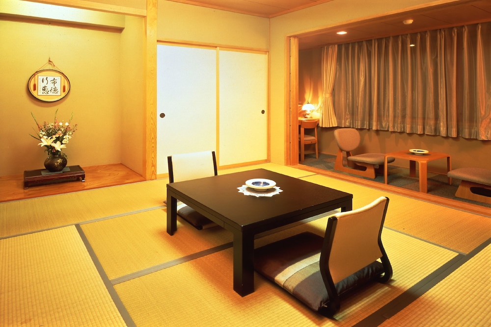 白馬ホテル扇屋 松本・軽井沢