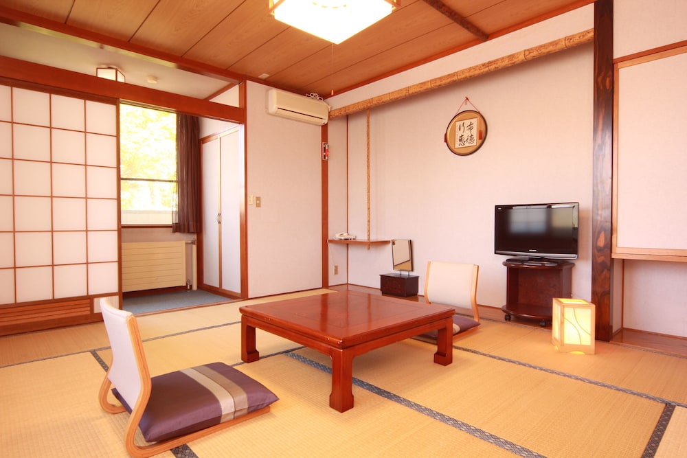 白馬ホテル扇屋 松本・軽井沢