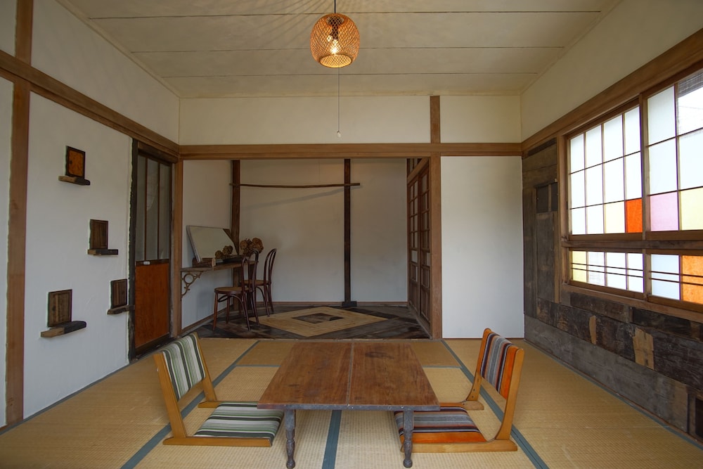 白馬駅前ゲストハウス 松本・軽井沢