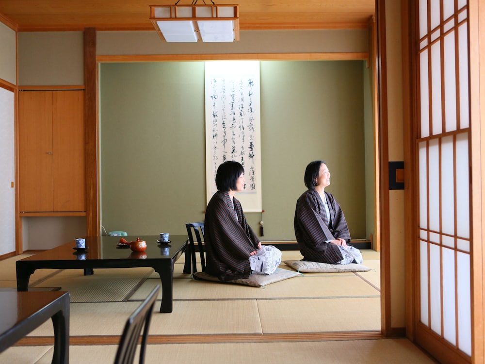 美白の湯　荻原館 松本・軽井沢