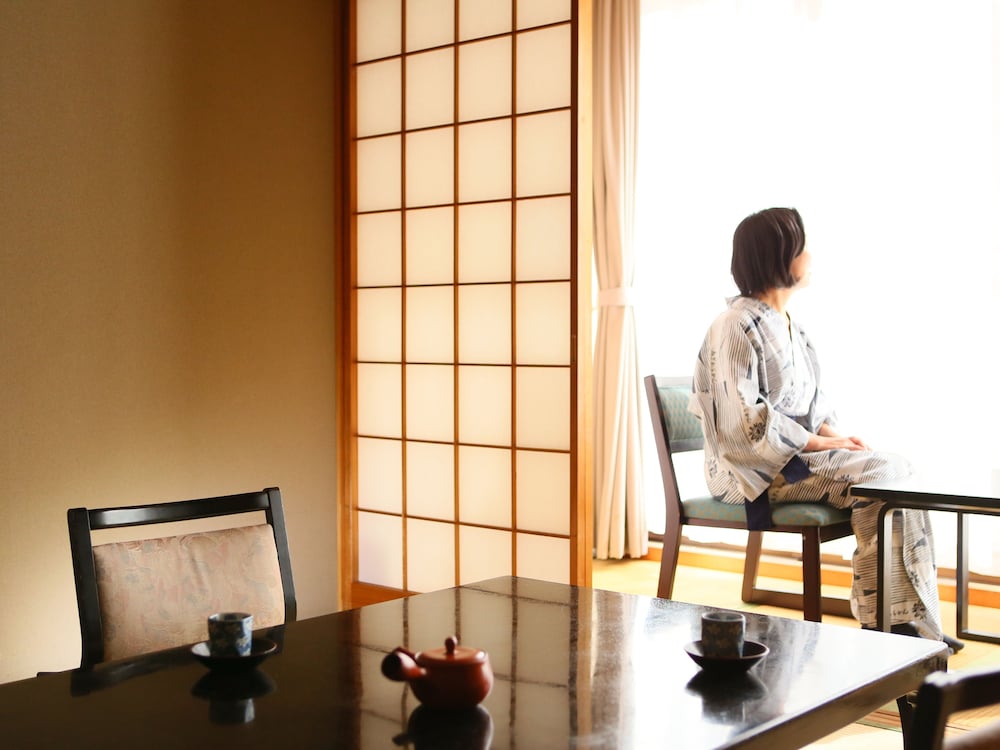 美白の湯　荻原館 松本・軽井沢