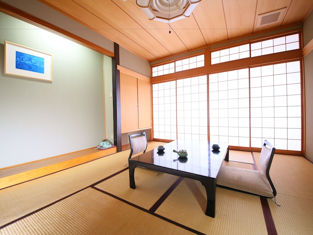 美白の湯　荻原館 松本・軽井沢