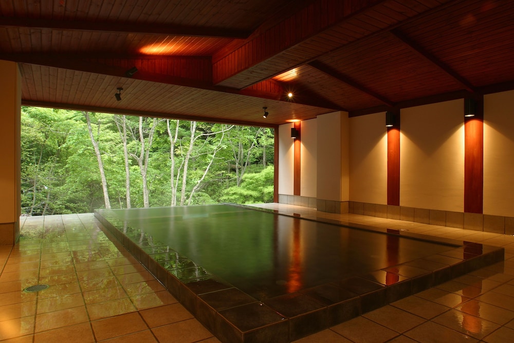 扉温泉明神館 松本・軽井沢
