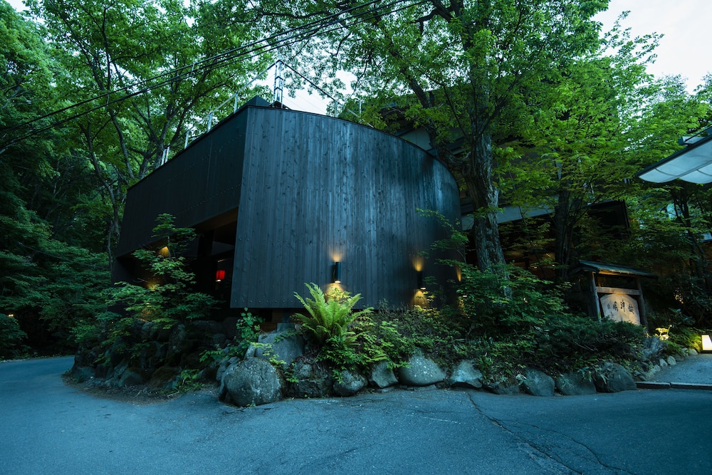 扉温泉明神館 松本・軽井沢