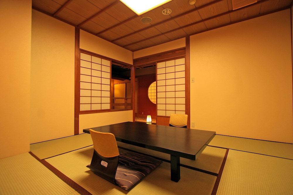 和泉荘 松本・軽井沢