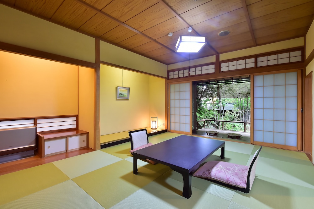 和泉荘 松本・軽井沢
