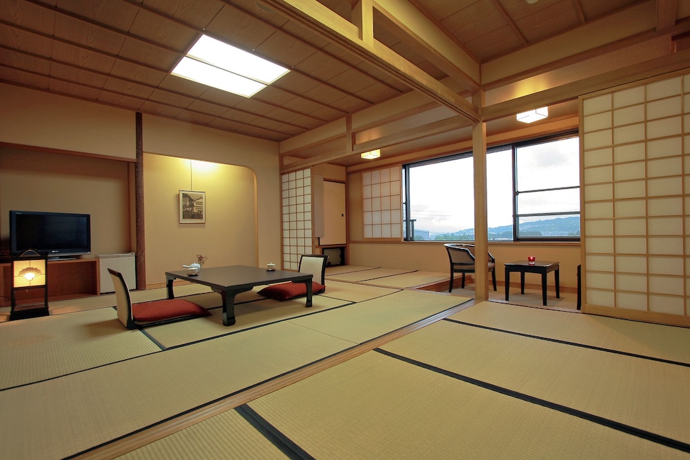 和泉荘 松本・軽井沢