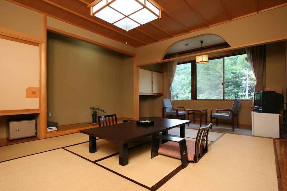 中尾山温泉　松仙閣 松本・軽井沢