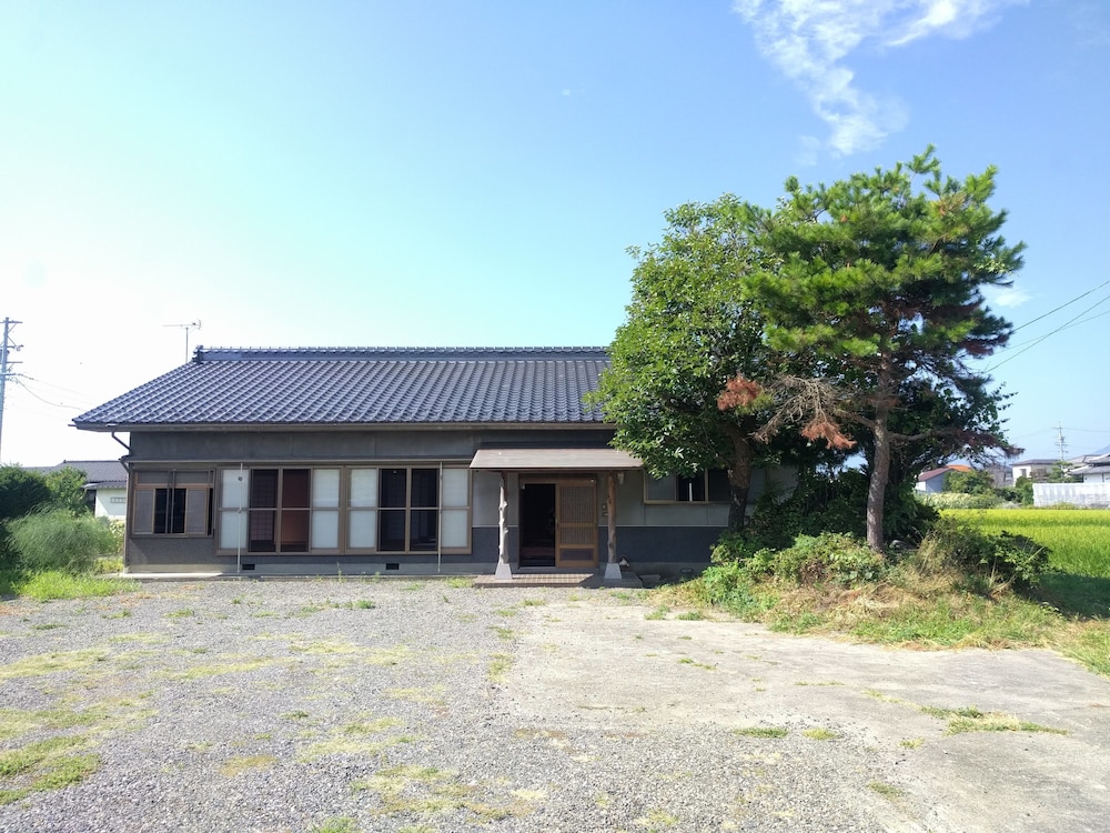 農村交流ゲストハウス ともさんち 松本・軽井沢