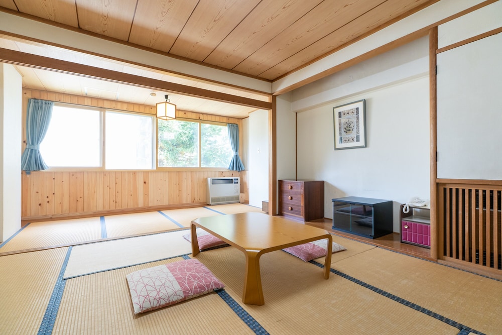 ヴィラ アルペン 松本・軽井沢