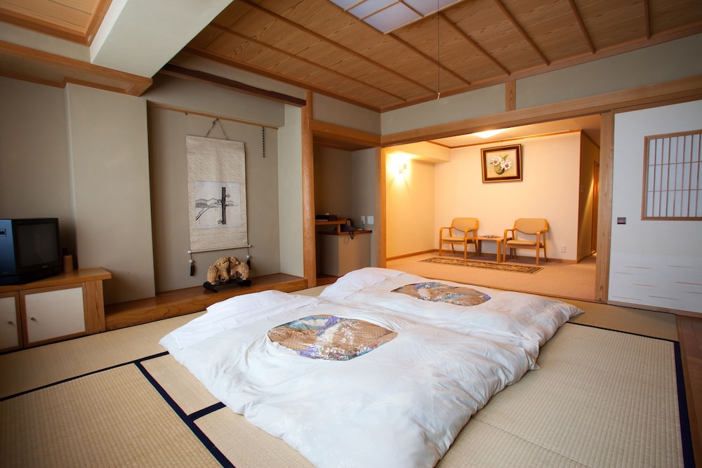ホテル志賀サンバレー 松本・軽井沢