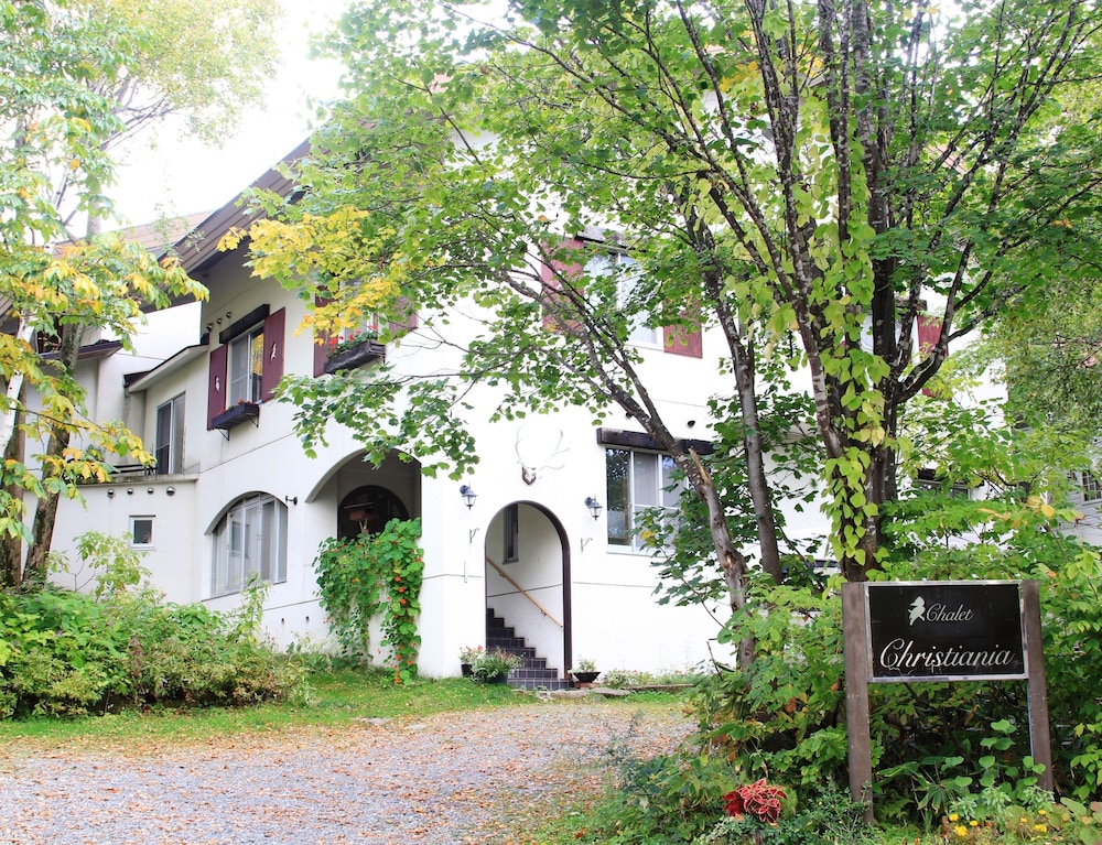 シャレークリスチャニア 松本・軽井沢