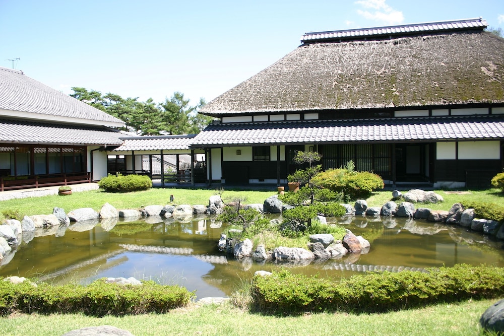 諏訪湖の森 四季亭 松本・軽井沢
