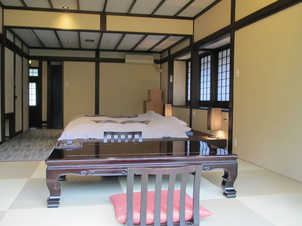 諏訪湖の森 四季亭 松本・軽井沢