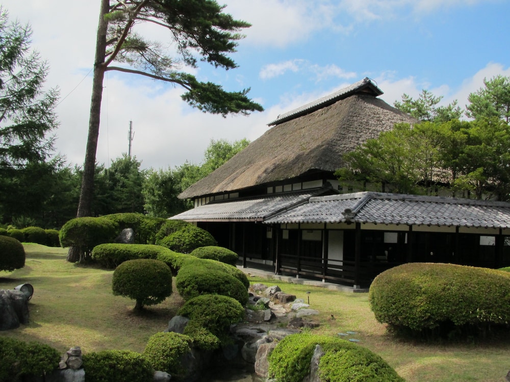 諏訪湖の森 四季亭 松本・軽井沢
